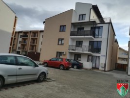 apartament-4-camere-tip-penthouse-doua-terase-mari-pret-avantajos-13