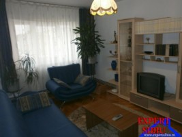 inchiriez-apartament-4-camere-decomandat-zona-valea-aurie-1