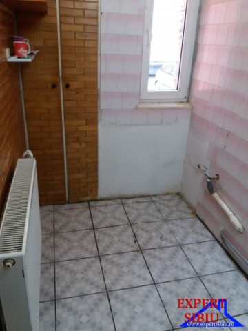 vand-apartament-2-camere-cu-schimbare-de-destinatiezona-cedonia-6