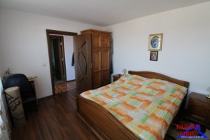 inchiriez-apartament-2-camerecu-garaj-zona-strand-2