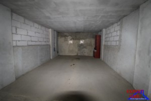 inchiriez-apartament-2-camerecu-garaj-zona-strand-8