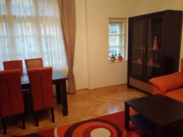 apartament-trei-in-casa-zona-saguna