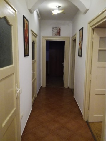 apartament-trei-in-casa-zona-saguna-6