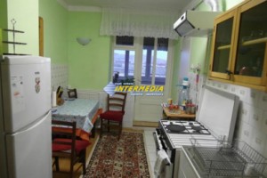 apartament-cu-4-camere-decomandat-de-vanzare-ampoi-3