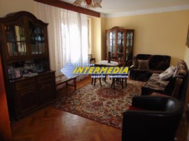 apartament-cu-4-camere-decomandat-de-vanzare-ampoi-3-14