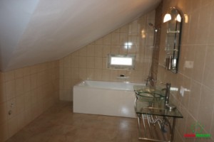 apartament-3-camere-etajul-2-calea-cisnadiei-5