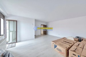 apartament-nou-4-camere-2-bai-2-balcoane-mari-scara-interioara-cetate-finisat-modern-si-loc-parcare-3