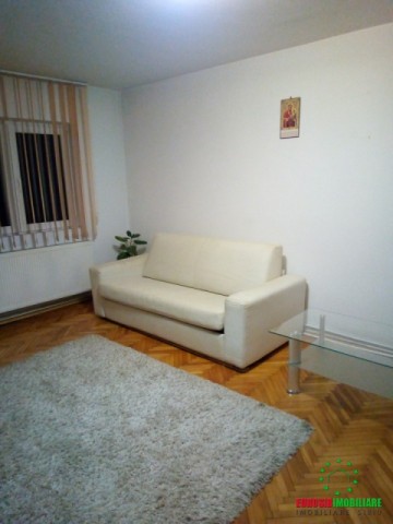 apartament-3-camere-decomandat-zona-strand-1