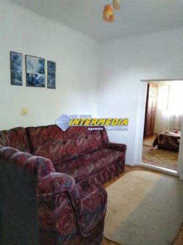 casa-de-vanzare-pe-un-nivel-p-cu-teren-si-utilitati-in-alba-iulia-2