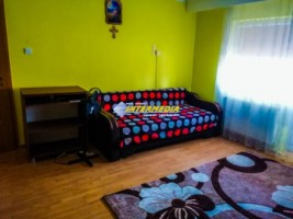 apartament-2-camere-de-vanzare-in-cetate-etaj-2-decomandat-4