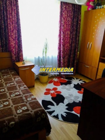 apartament-2-camere-de-vanzare-in-cetate-etaj-2-decomandat-6