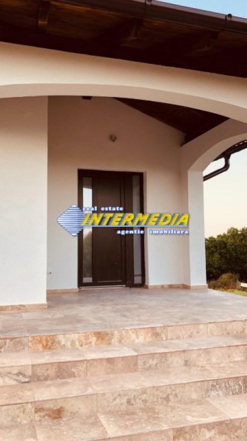 casa-noua-de-vanzare-finisata-cetate-schit-3