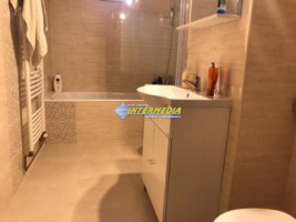apartament-2-camere-decomandat-de-vanzare-in-cetate-etaj-3-finisat-complet-3