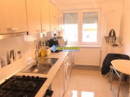 apartament-2-camere-decomandat-de-vanzare-in-cetate-etaj-3-finisat-complet-7