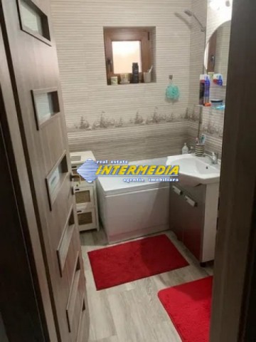 3-camere-decomandat-zona-cetate-etaj-2-cetate-piata-2