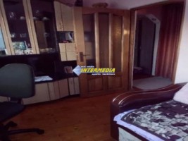 apartament-2-camere-de-vanzare-cetate-zona-mercur-etaj-2-1