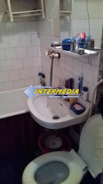 garsoniera-in-cetate-de-vanzare-cu-balcon-2