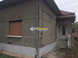 casa-de-vanzare-langa-cetatea-carolina-teren-550-mp