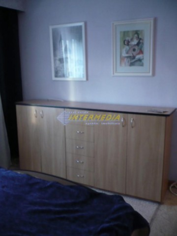 de-inchiriat-apartament-2-camere-decomandat-in-alba-iulia-zona-ampoi-3-8