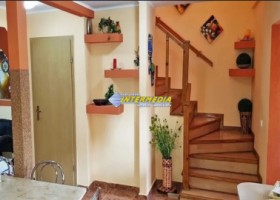 vand-casa-zona-cetate-mobilata-si-utilata