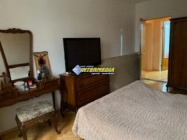 vanzare-apartament-3-camere-decomandat-2-bai-in-zona-cetate-cinema-finisat-si-mobilat-complet-6