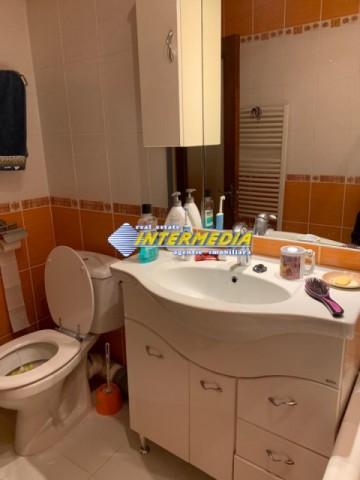vanzare-apartament-3-camere-decomandat-2-bai-in-zona-cetate-cinema-finisat-si-mobilat-complet-12