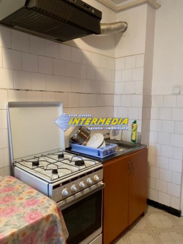 vanzare-apartament-3-camere-decomandat-2-bai-in-zona-cetate-cinema-finisat-si-mobilat-complet-15