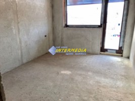 de-vanzare-casa-sp1-cu-5-camere-si-500-mp-teren-imprejmuita-semifisata-in-cetate-zona-superba-8
