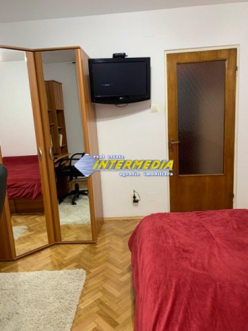 vanzare-apartament-3-camere-decomandat-2-bai-in-zona-cetate-cinema-finisat-si-mobilat-complet-si-boxa-16