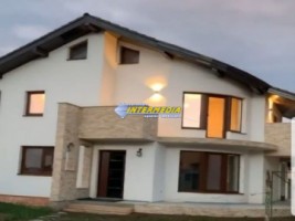 de-vanzare-casa-sp1-cu-5-camere-si-500-mp-teren-imprejmuita-semifisata-in-cetate-zona-superba