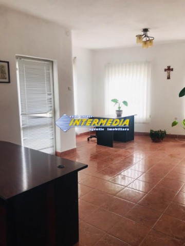 spatiu-birouri-de-inchiriat-35-mp-zona-cetate-alba-iulia-finisat-complet-3