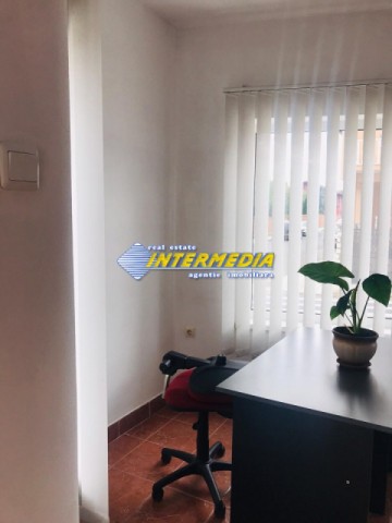 spatiu-birouri-de-inchiriat-35-mp-zona-cetate-alba-iulia-finisat-complet-4