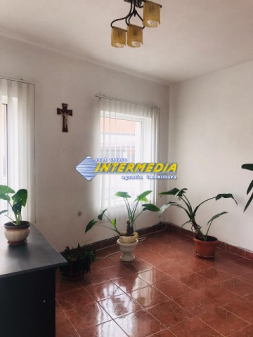 spatiu-birouri-de-inchiriat-35-mp-zona-cetate-alba-iulia-finisat-complet-5