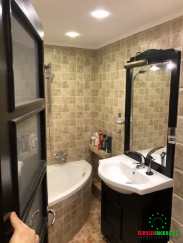 apartament-cu-2-camere-decomandat-de-inchiriat-zona-strand-4