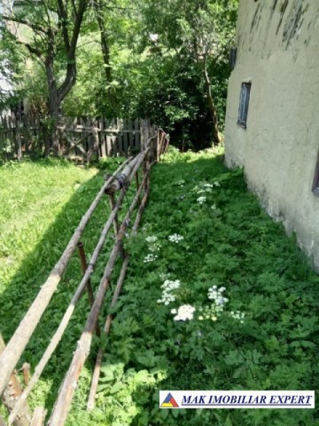 casa-musceleana-cu-4-camere-si-teren-de-382-mp-in-dambovicioara-in-muntii-argesului-3