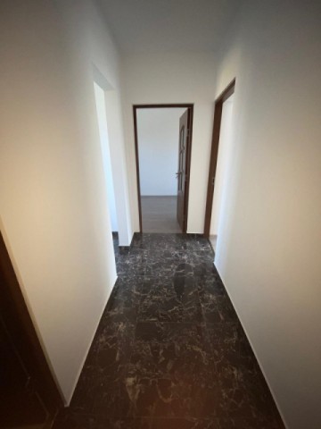 sud-zona-bulevard-2-camere-dec-et-2-renovat-la-36900-eu-7