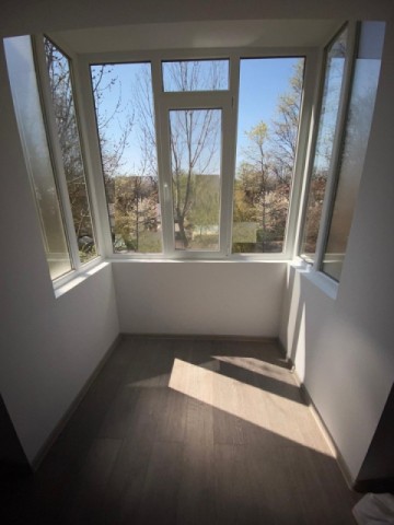sud-zona-bulevard-2-camere-dec-et-2-renovat-la-36900-eu-10
