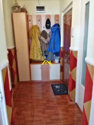 apartament-in-ampoi-3-3-camere-decomandat-etaj-4-din-4-2