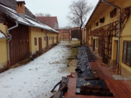 de-vanzare-doua-corpuri-casa-saseasca-cristian-0