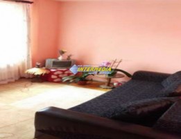 apartament-4-camere-de-inchiriat-alba-iulia-zona-centru-2