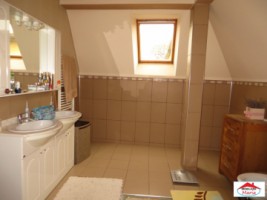casa-finisata-mobilata-zona-centrala-id-20545-9
