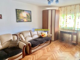 apartament-cu-2-camere-de-vanzare-cetate-etaj-2