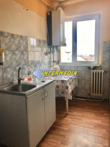 2-camere-de-vanzare-in-cetate-finisat-6