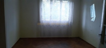 casa-de-vanzare-in-vlaha-3