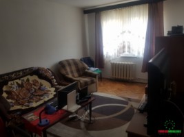 apartament-4-camere-decomandat-zona-vasile-aron-3