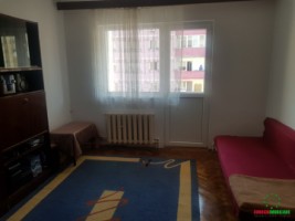 apartament-4-camere-decomandat-zona-vasile-aron-5