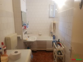 apartament-4-camere-decomandat-zona-vasile-aron-8