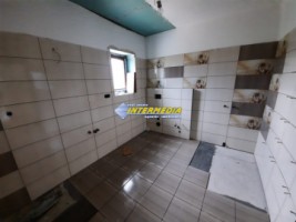casa-tip-duplex-12-de-vanzare-pm-in-alba-iulia-zona-centru-cu-230mp-teren-imprejmuit-si-racordata-la-utilitati-13