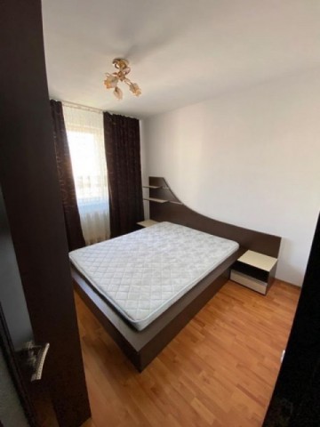 apartament-cu-3-camere-in-zona-oltenitei-2