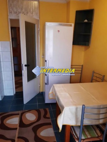 apartament-2-camere-decomandat-de-vanzare-cetate-zona-stadion-5